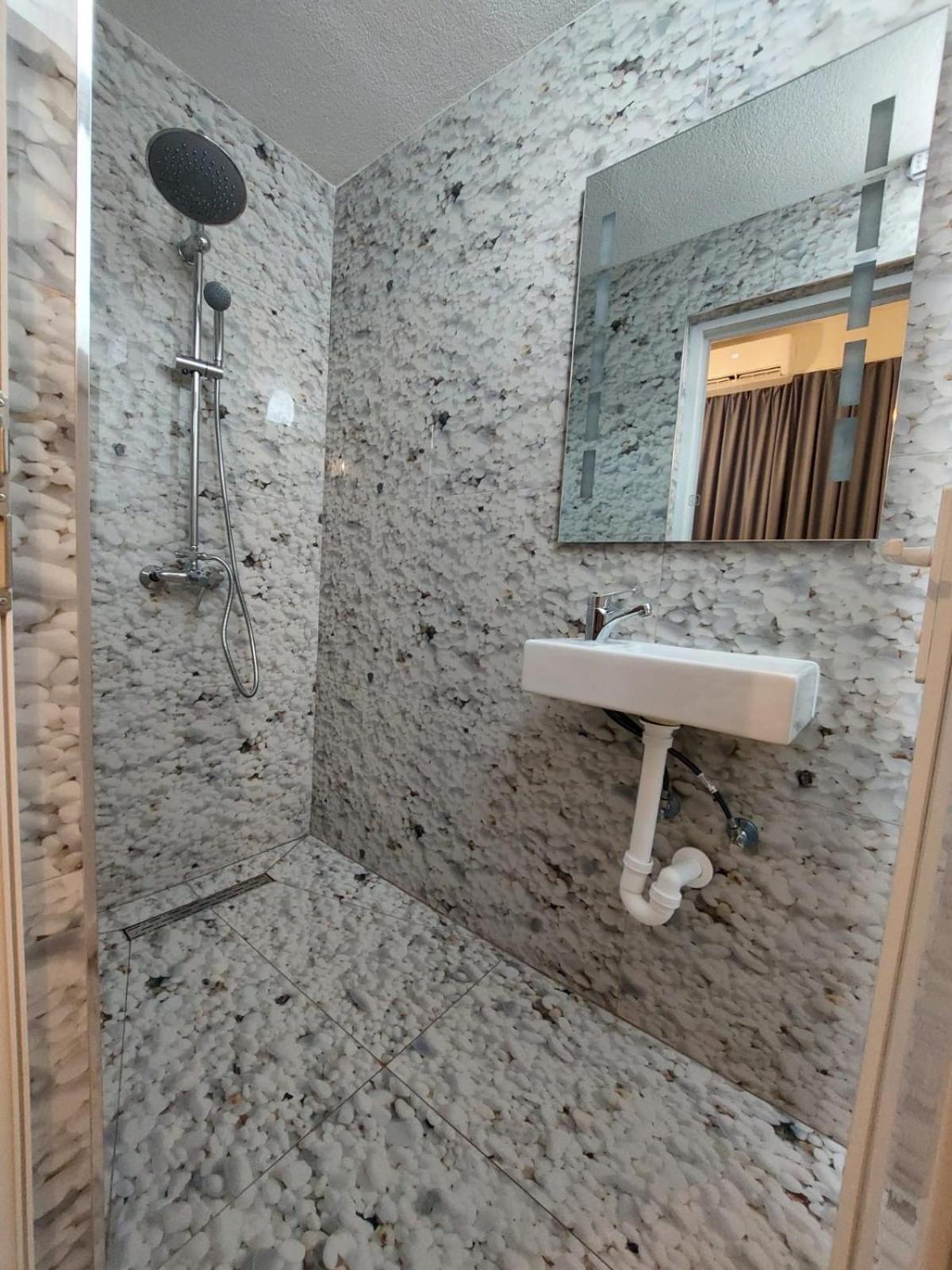 Hotel Inn Prizren Exteriör bild